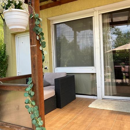 Bella Garden Villa Balatonszarszo Bagian luar foto