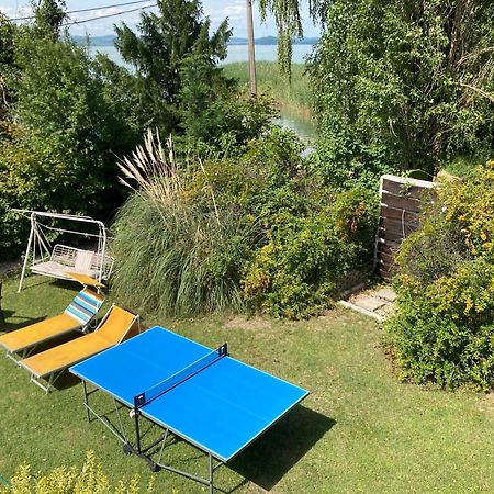 Bella Garden Villa Balatonszarszo Bagian luar foto