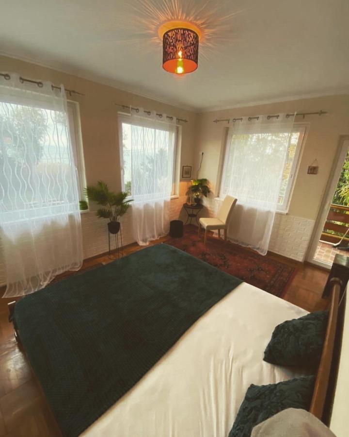 Bella Garden Villa Balatonszarszo Bagian luar foto