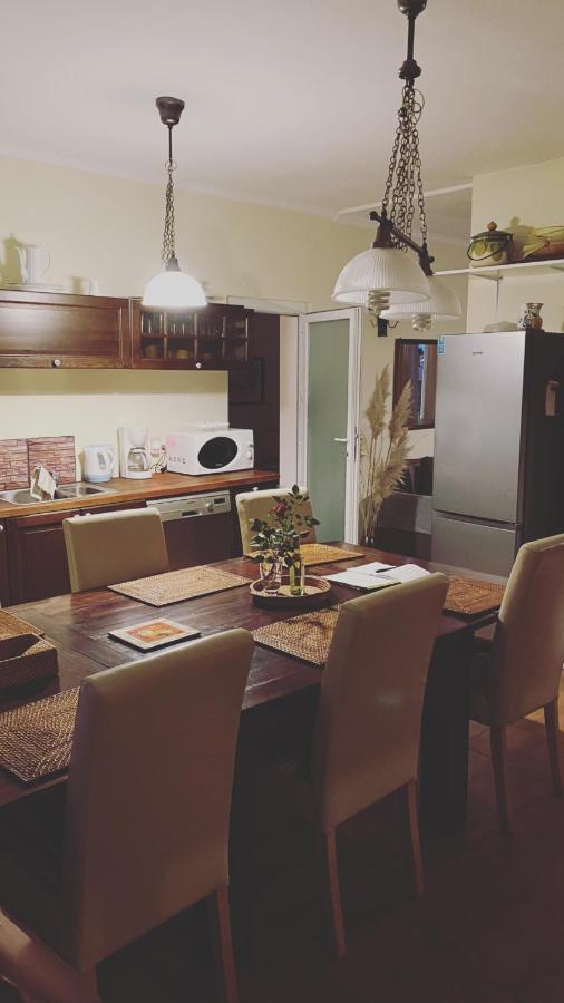 Bella Garden Villa Balatonszarszo Bagian luar foto